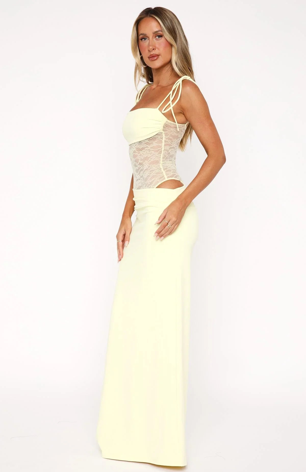 NoviMae™| Lace Reverie